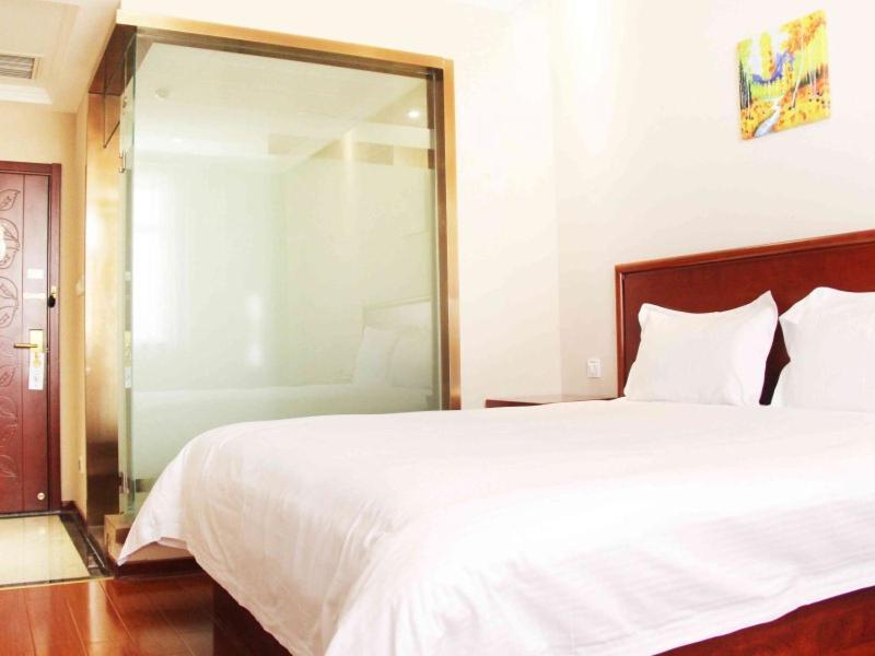 Greentree Inn Shandong Qingdao Development District Sdust Express Hotel Dış mekan fotoğraf